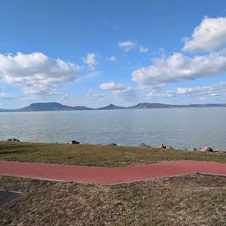 Beachfront In Fonyod-balaton 55423 Διαμέρισμα *