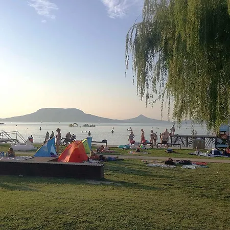 Beachfront In Fonyod-balaton 55423 Διαμέρισμα *